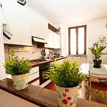 Apartment Capodimonte 39